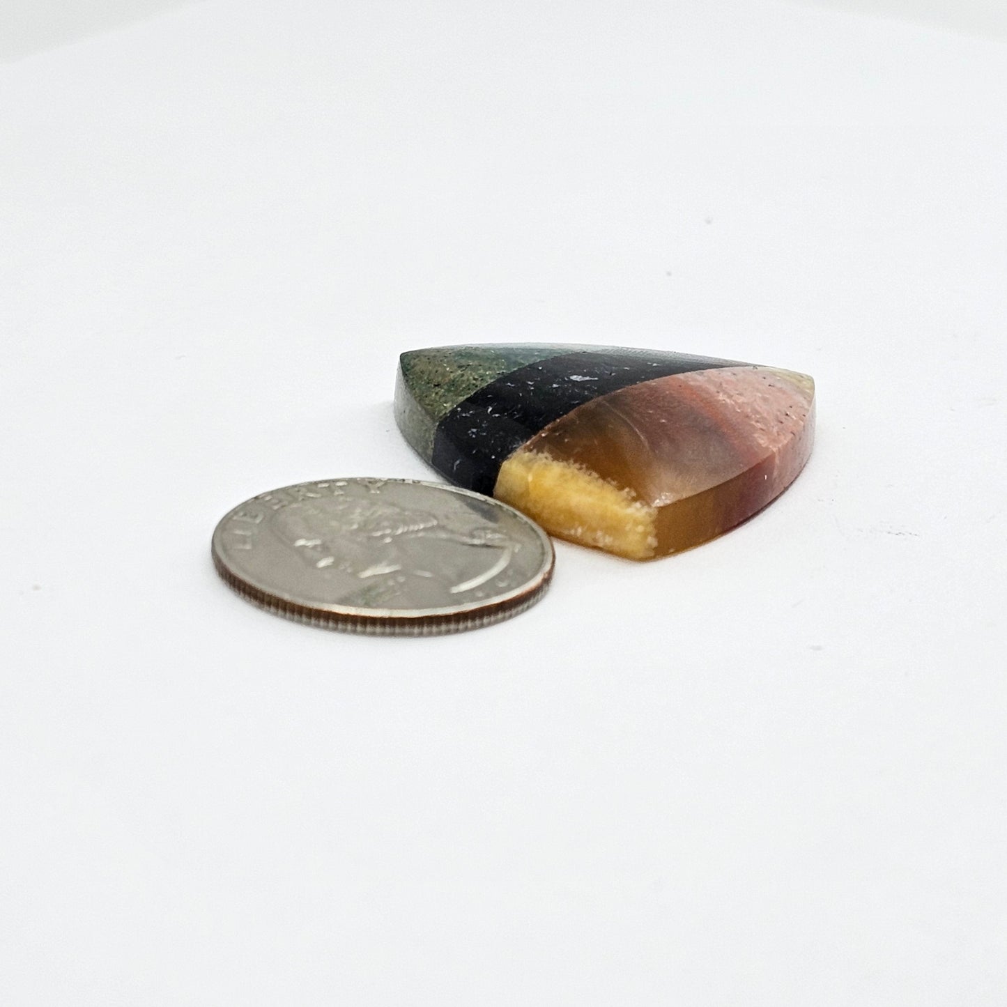 Intarsia inlay cabochon with agate and obsidian