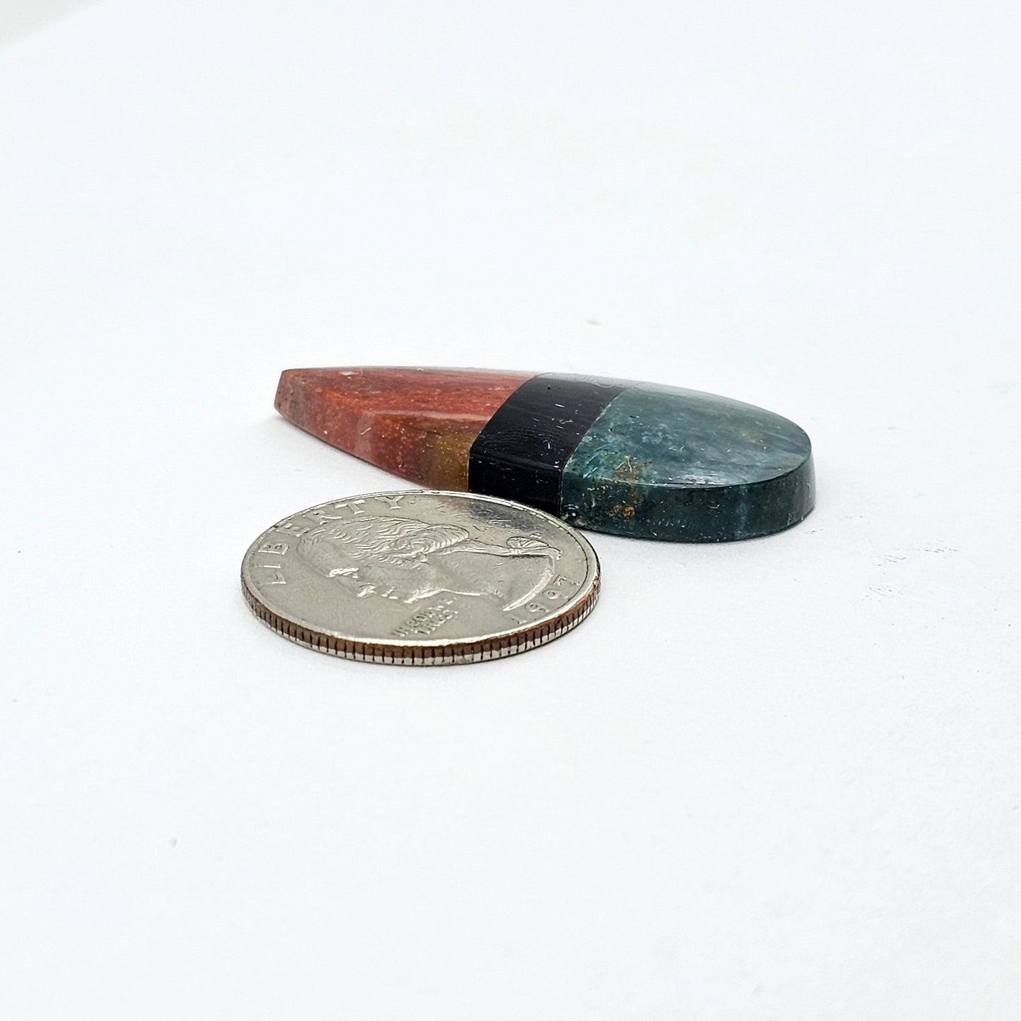 Intarsia inlay cabochon with agate and obsidian
