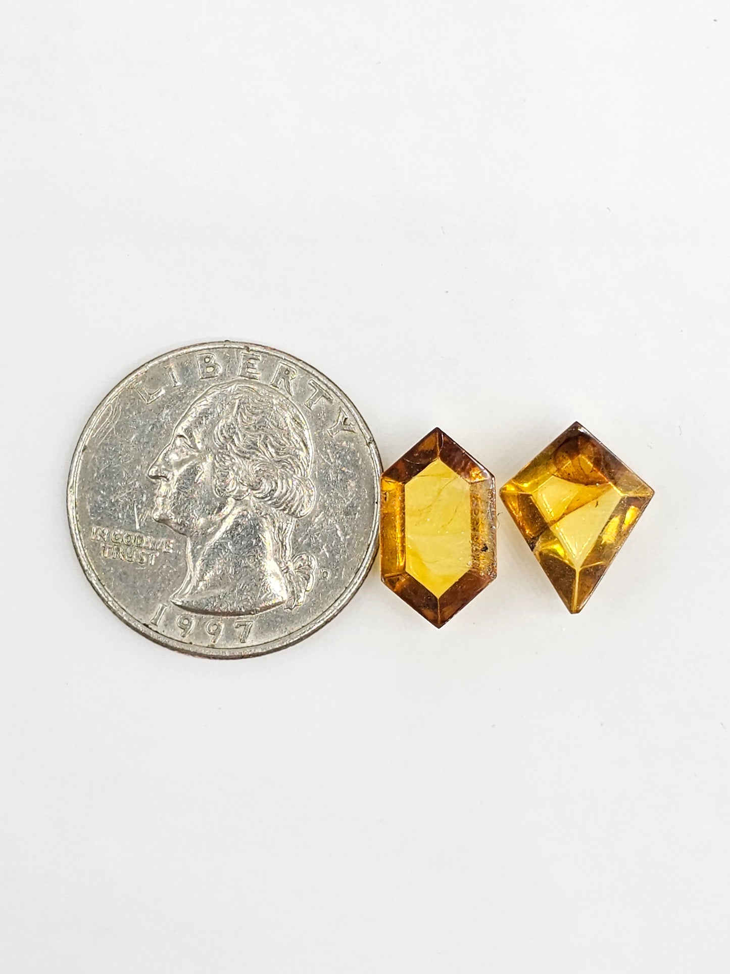 Amber Geometric Cabochon set