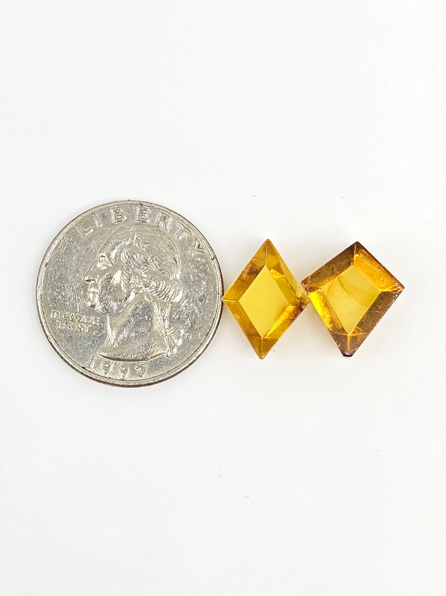 Amber Geometric Cabochon set