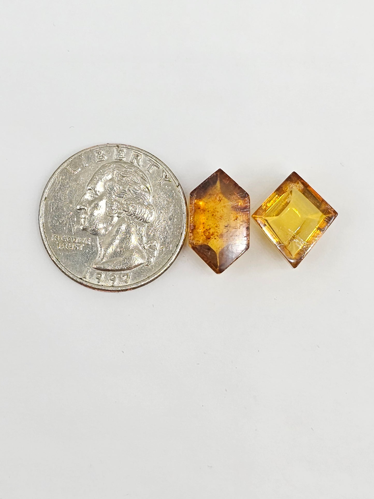 Amber Geometric Cabochon set