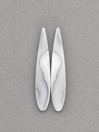 Gray banded agate pair