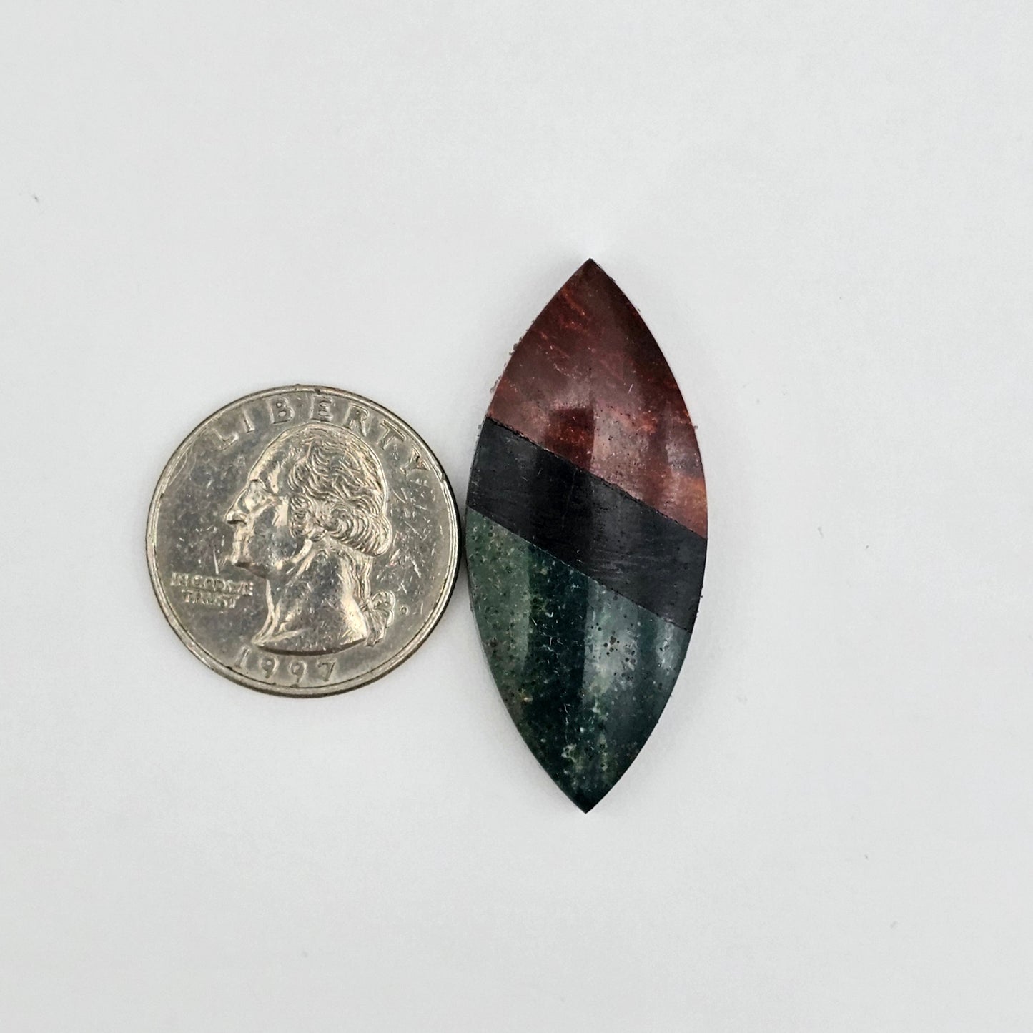 Intarsia inlay cabochon with agate and obsidian