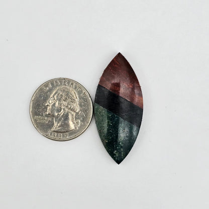 Intarsia inlay cabochon with agate and obsidian