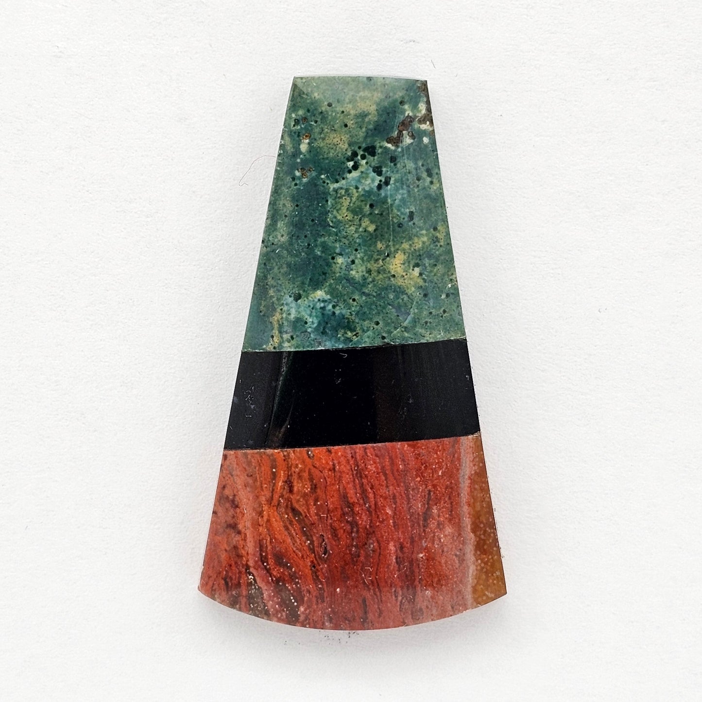 Intarsia inlay cabochon with agate and obsidian