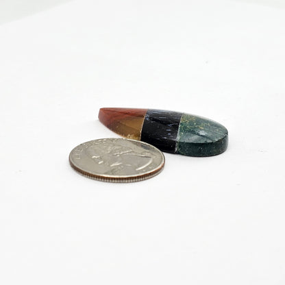 Intarsia inlay cabochon with agate and obsidian
