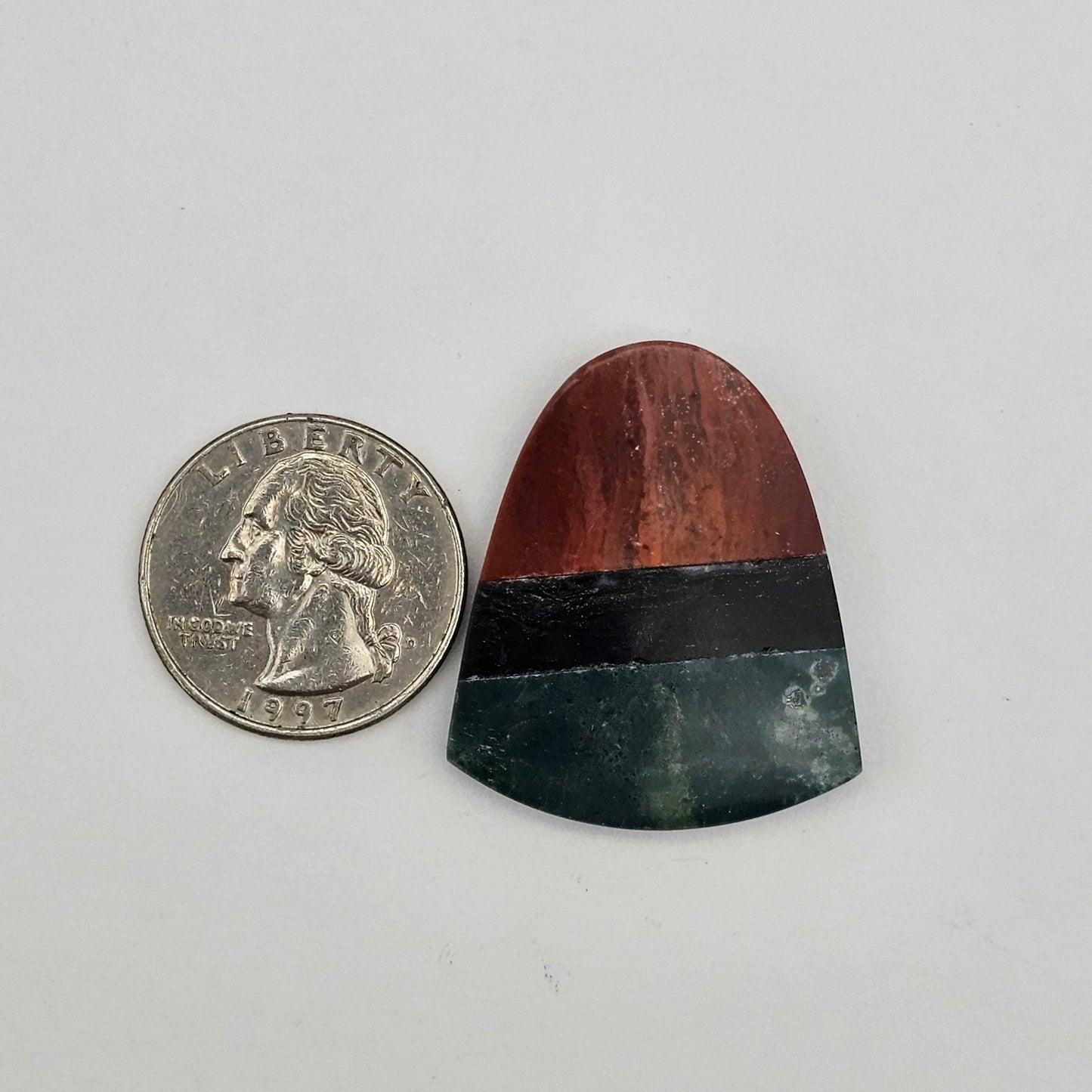 Intarsia inlay cabochon with agate and obsidian