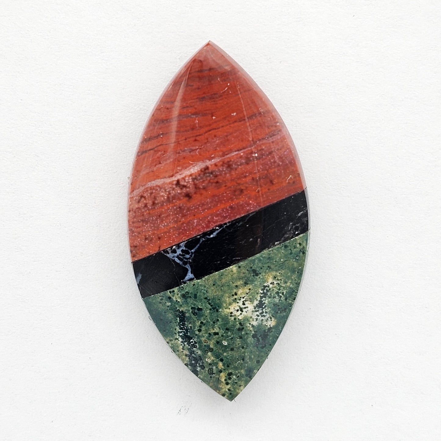 Intarsia inlay cabochon with agate and obsidian