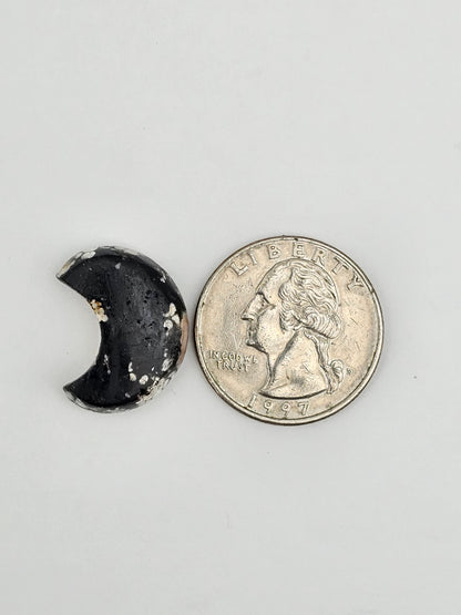 Snake skin agate moon cabochon