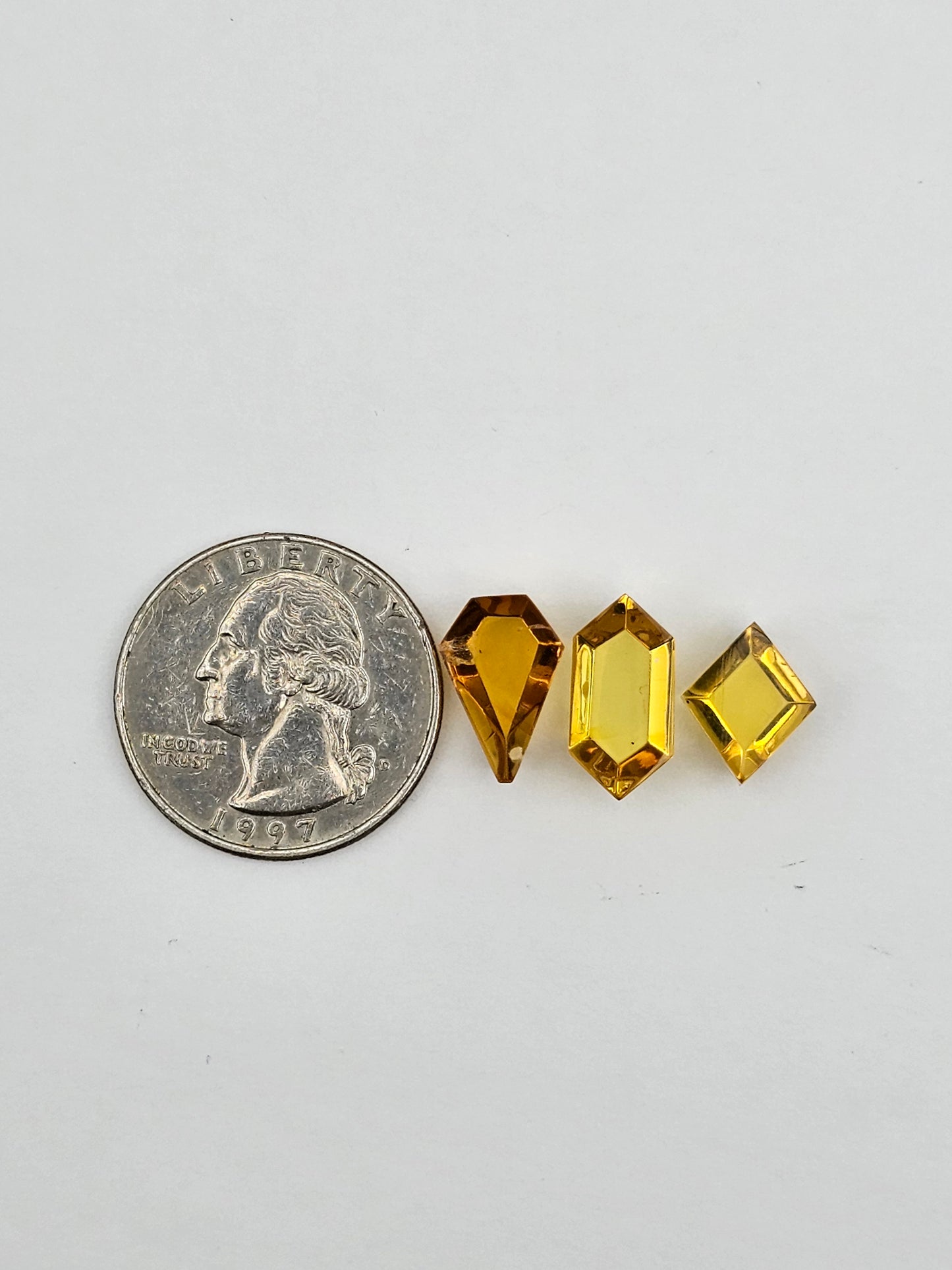 Amber half faceted set