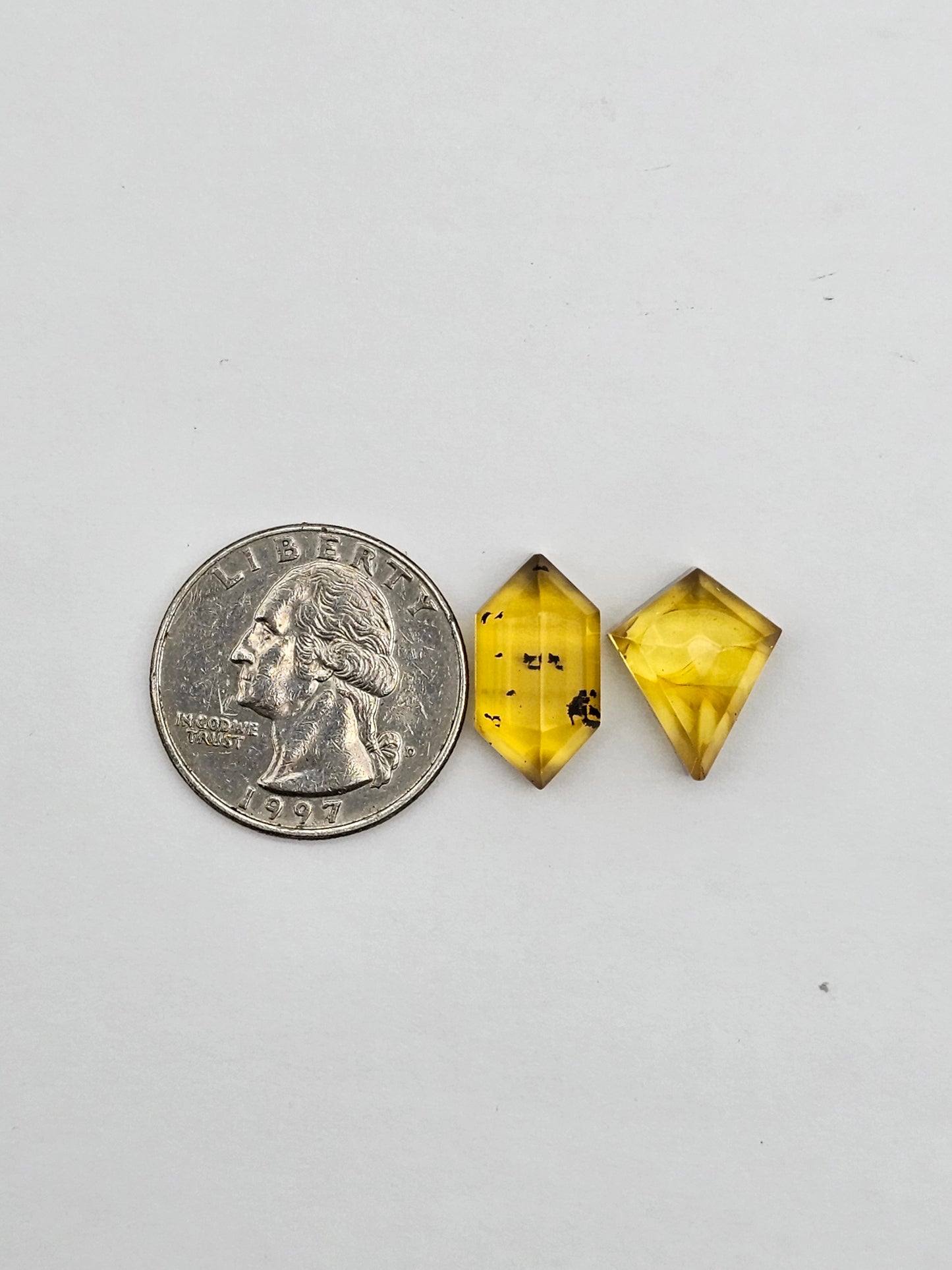 Amber half faceted set