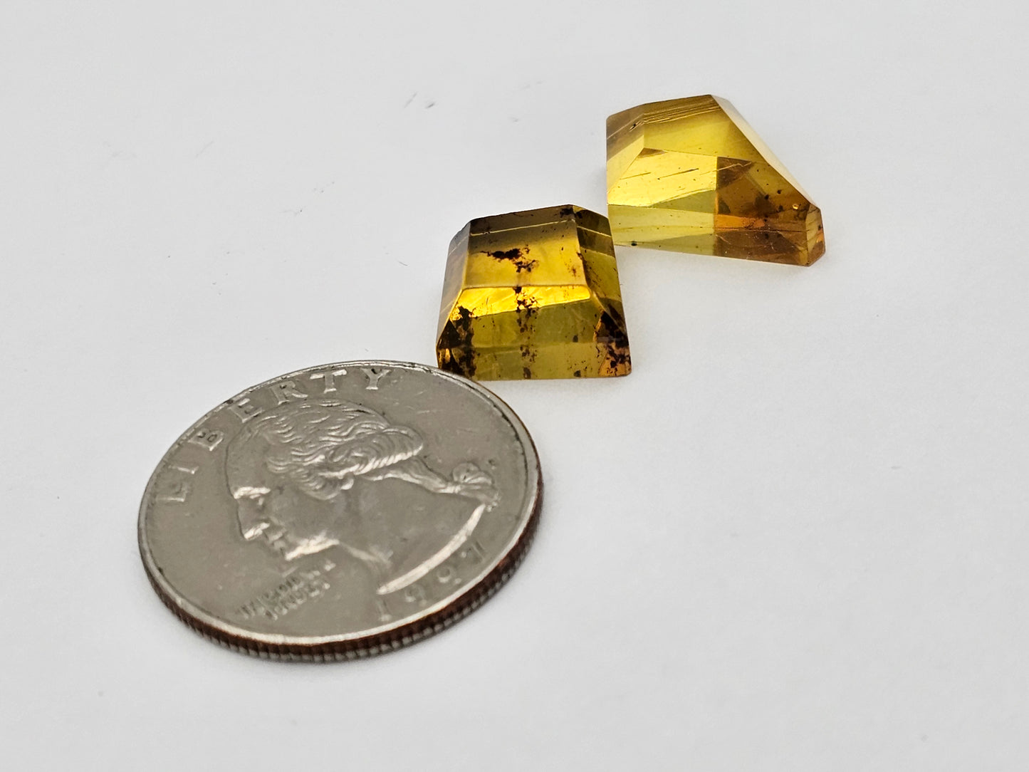 Amber half faceted set