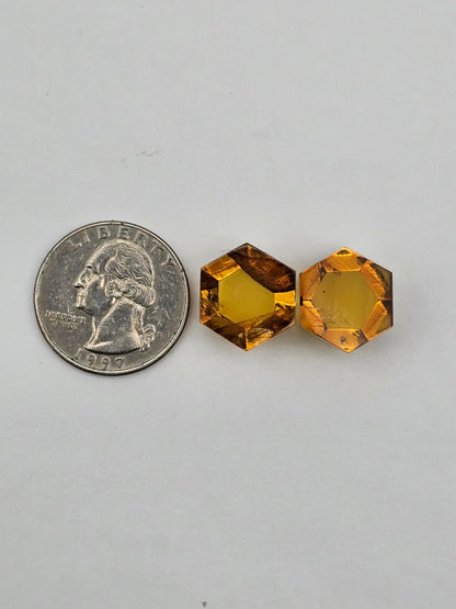 Amber half faceted set