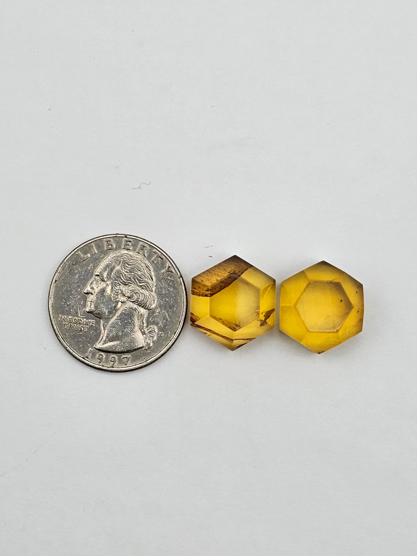 Amber half faceted set