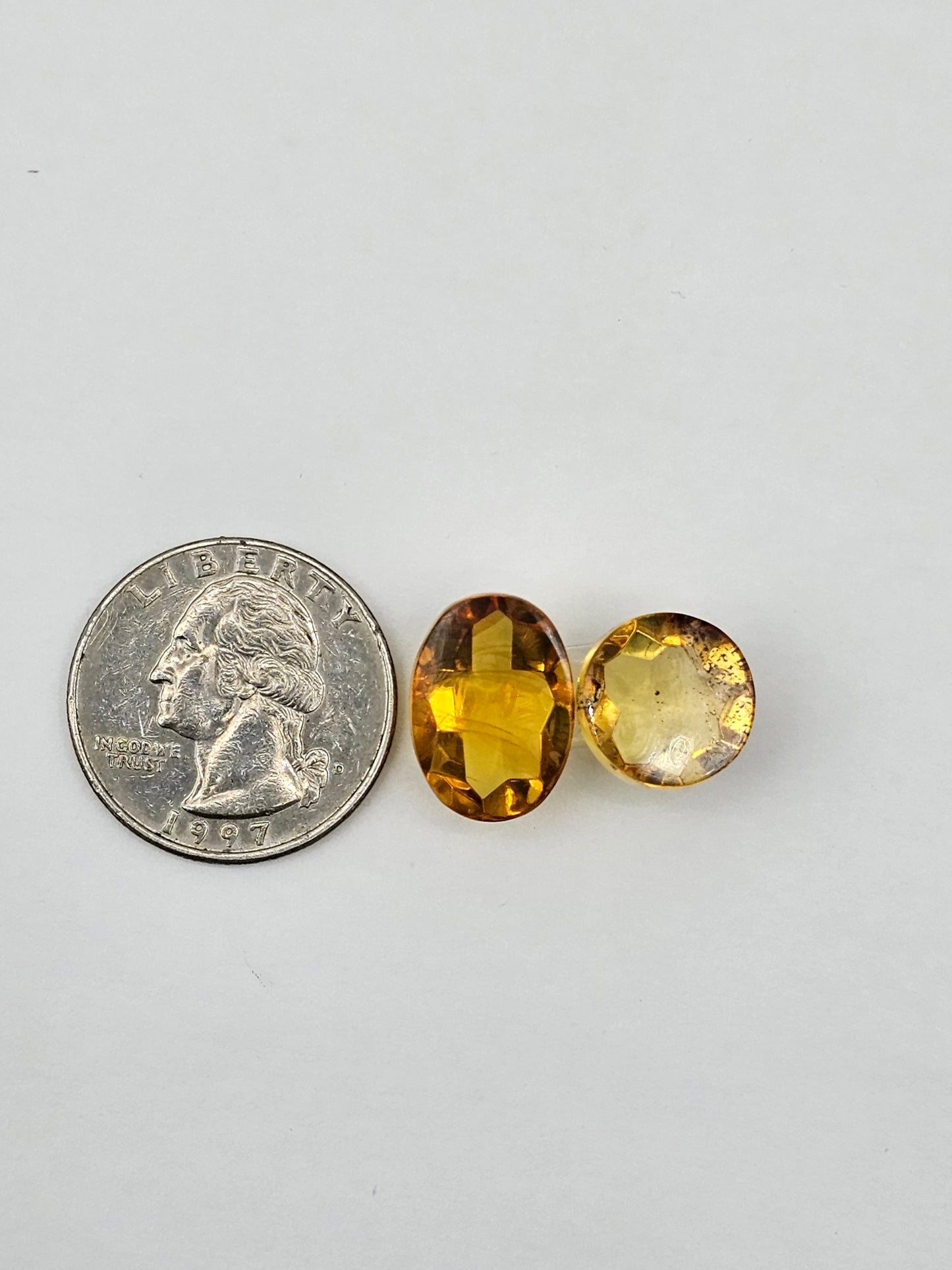 Amber half faceted set