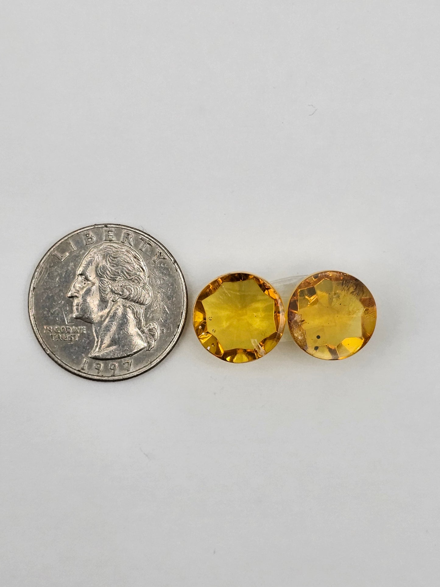 Amber half faceted set