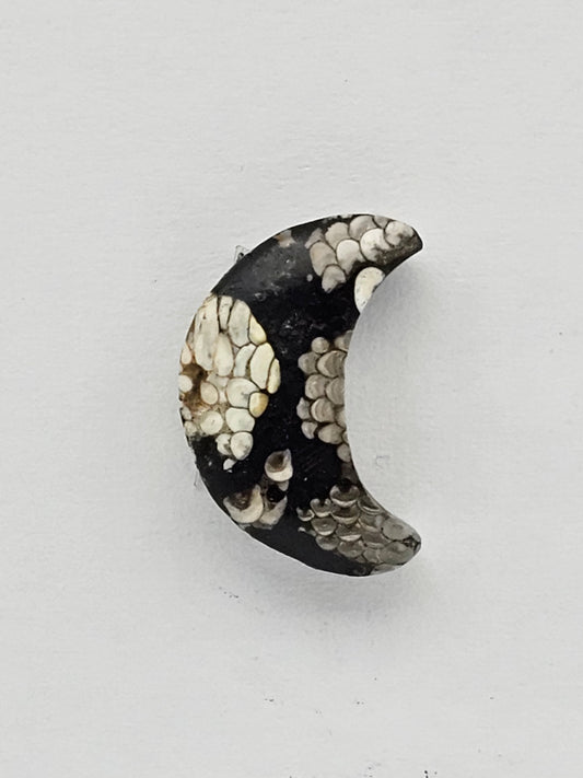 Snake skin agate moon cabochon