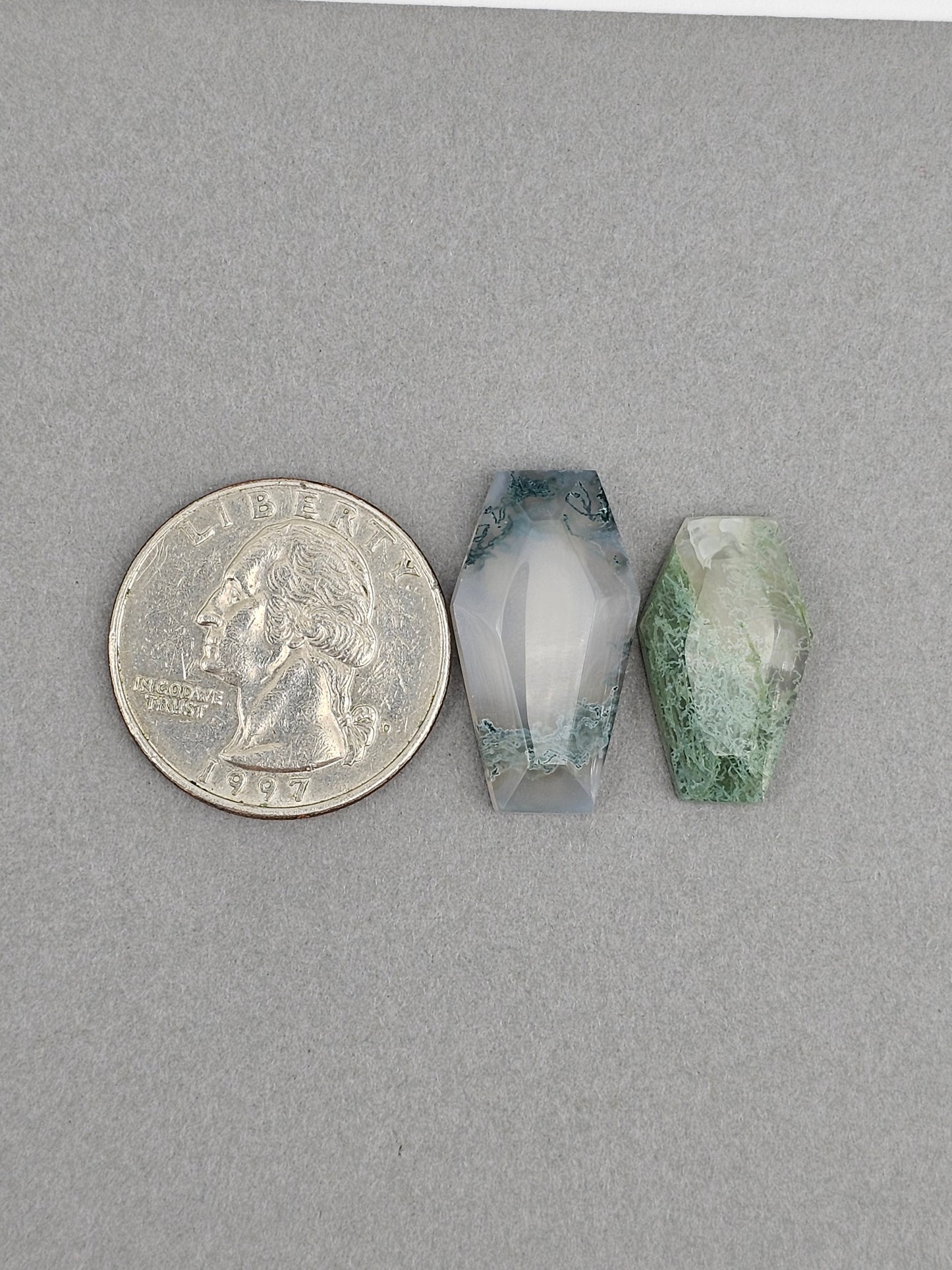 Moss agate coffin cabochon set