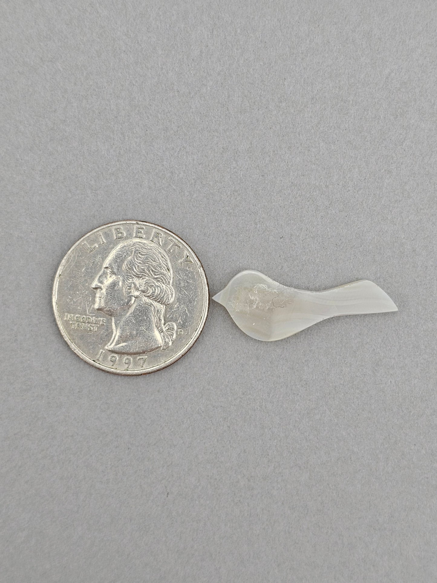 Gray agate bird cabochon