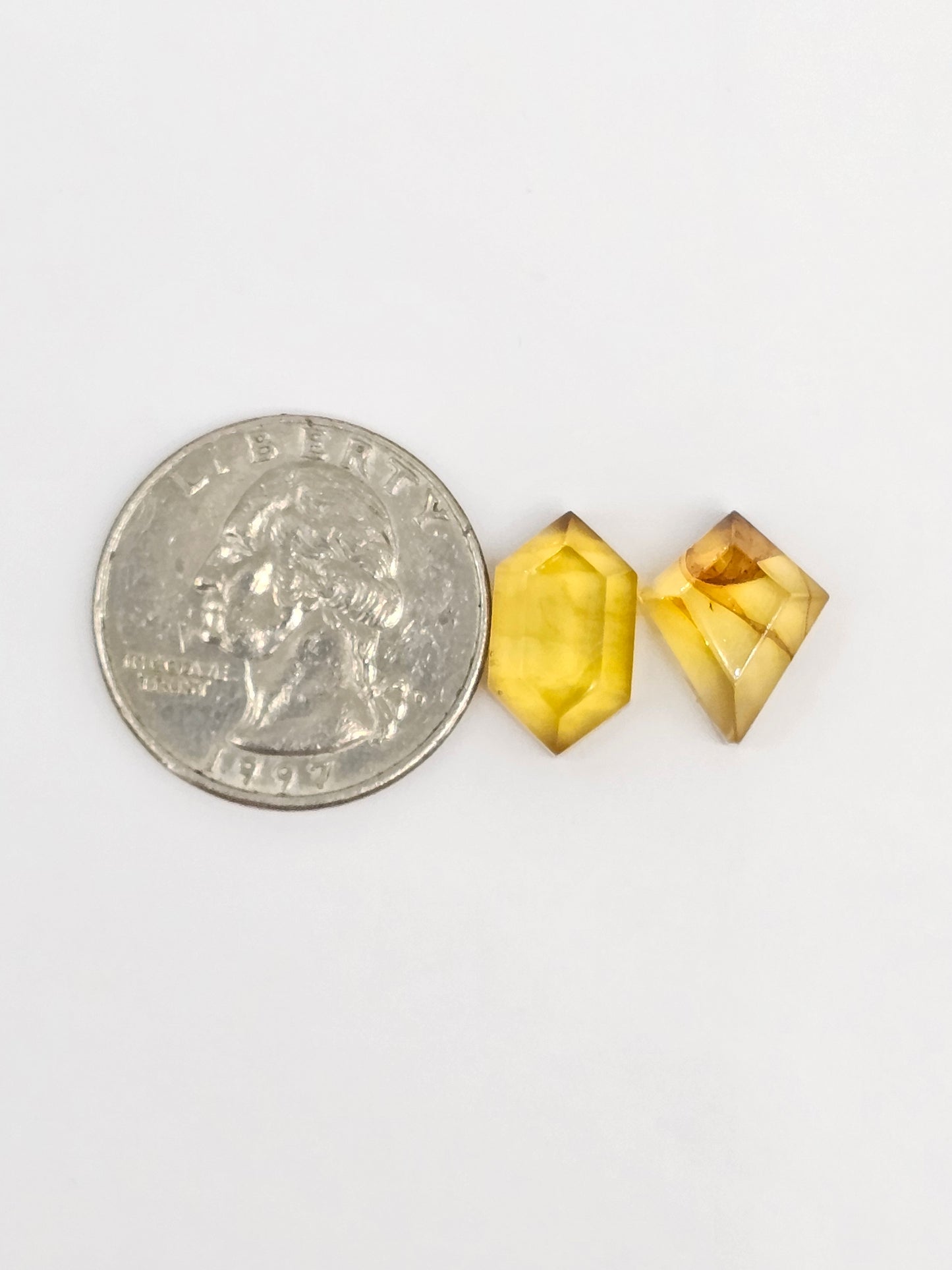 Amber Geometric Cabochon set