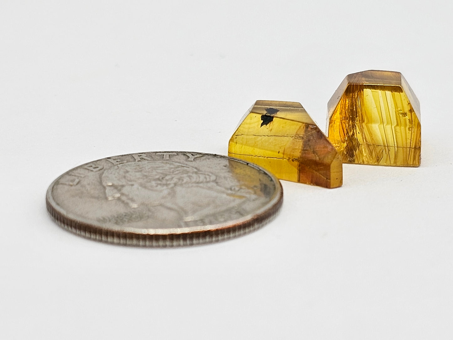Amber Geometric Cabochon set