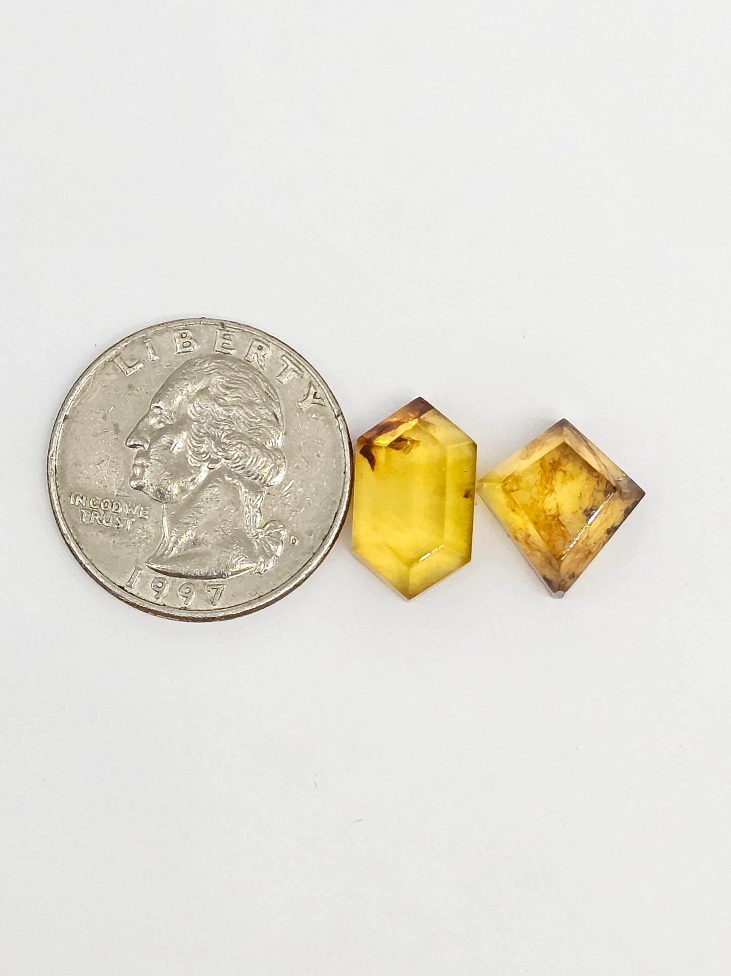 Amber Geometric Cabochon set