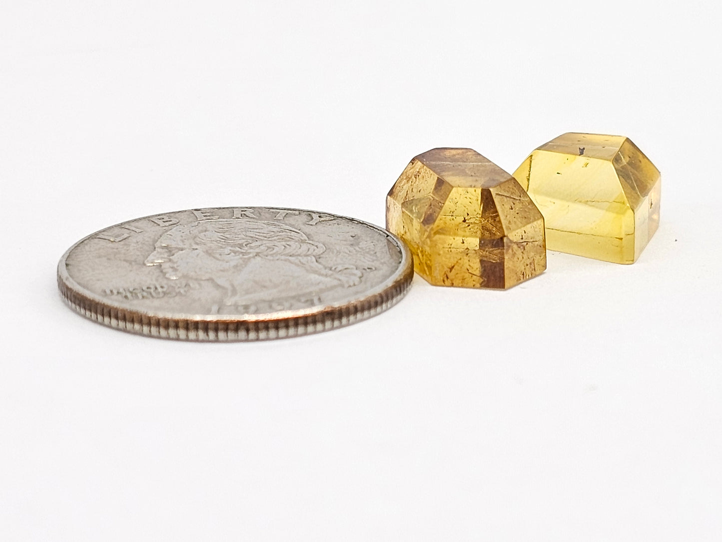 Amber Geometric Cabochon set