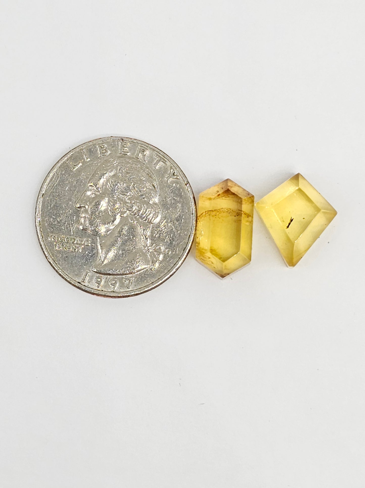 Amber Geometric Cabochon set