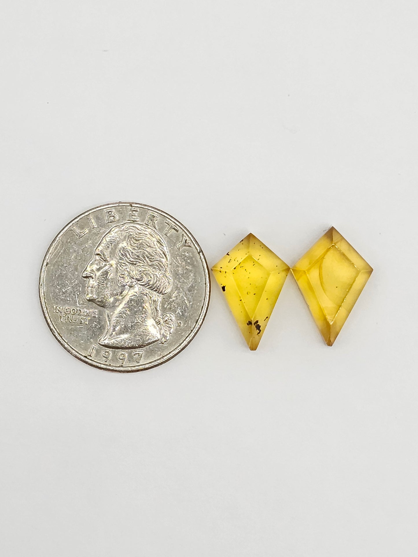 Amber Geometric Cabochon set