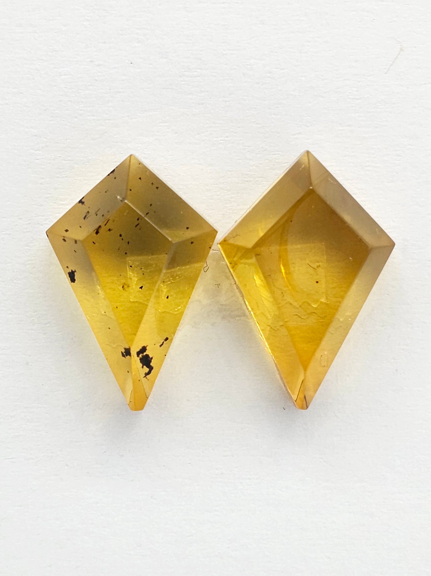 Amber Geometric Cabochon set