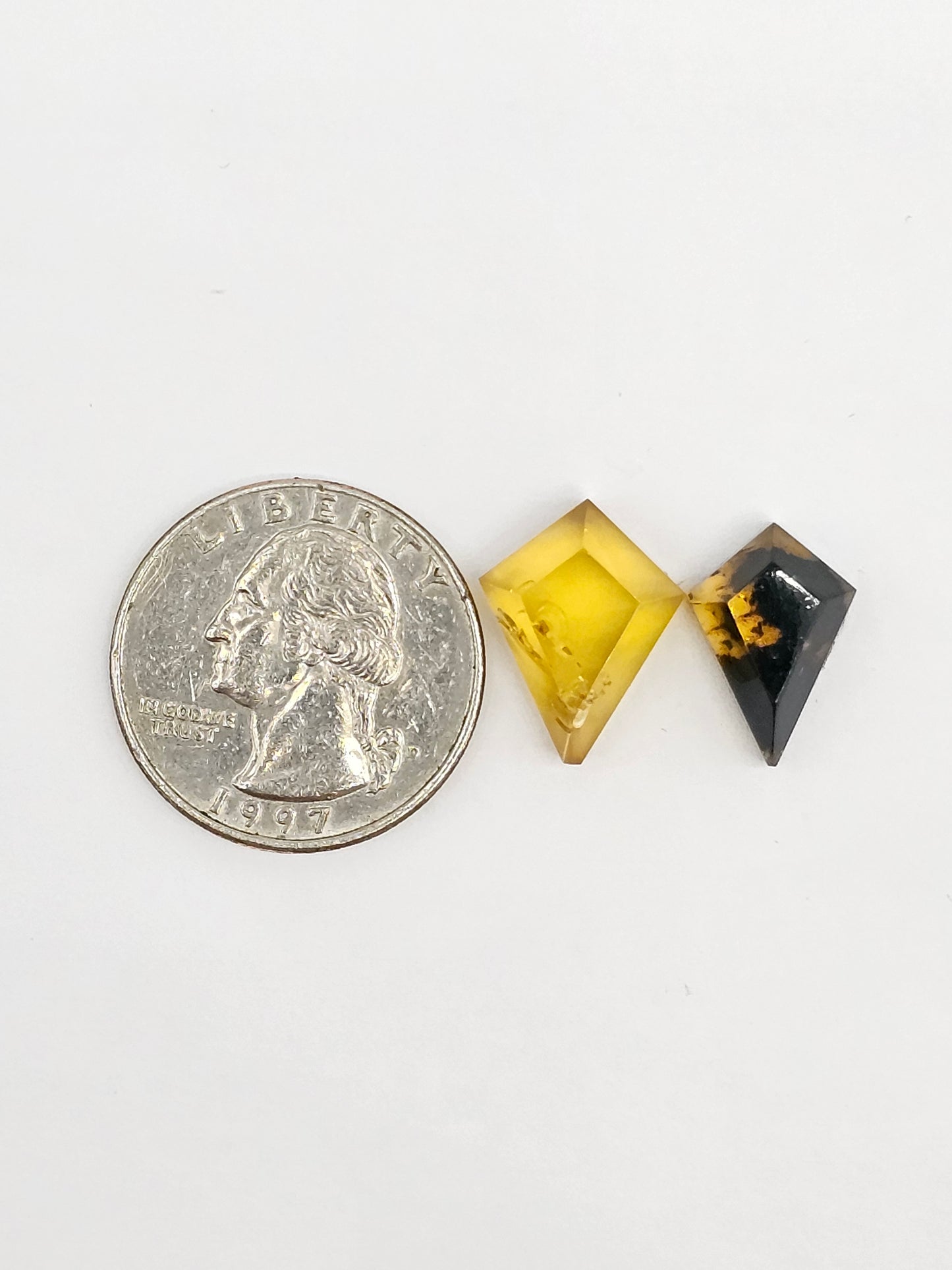Amber Geometric Cabochon set
