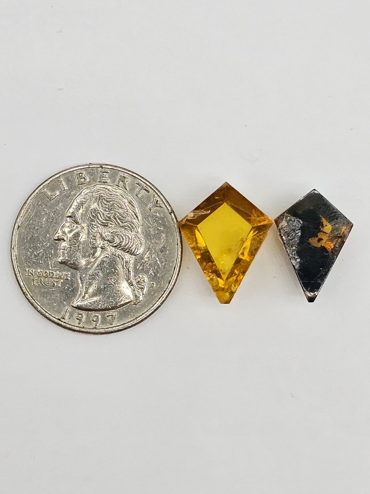 Amber Geometric Cabochon set