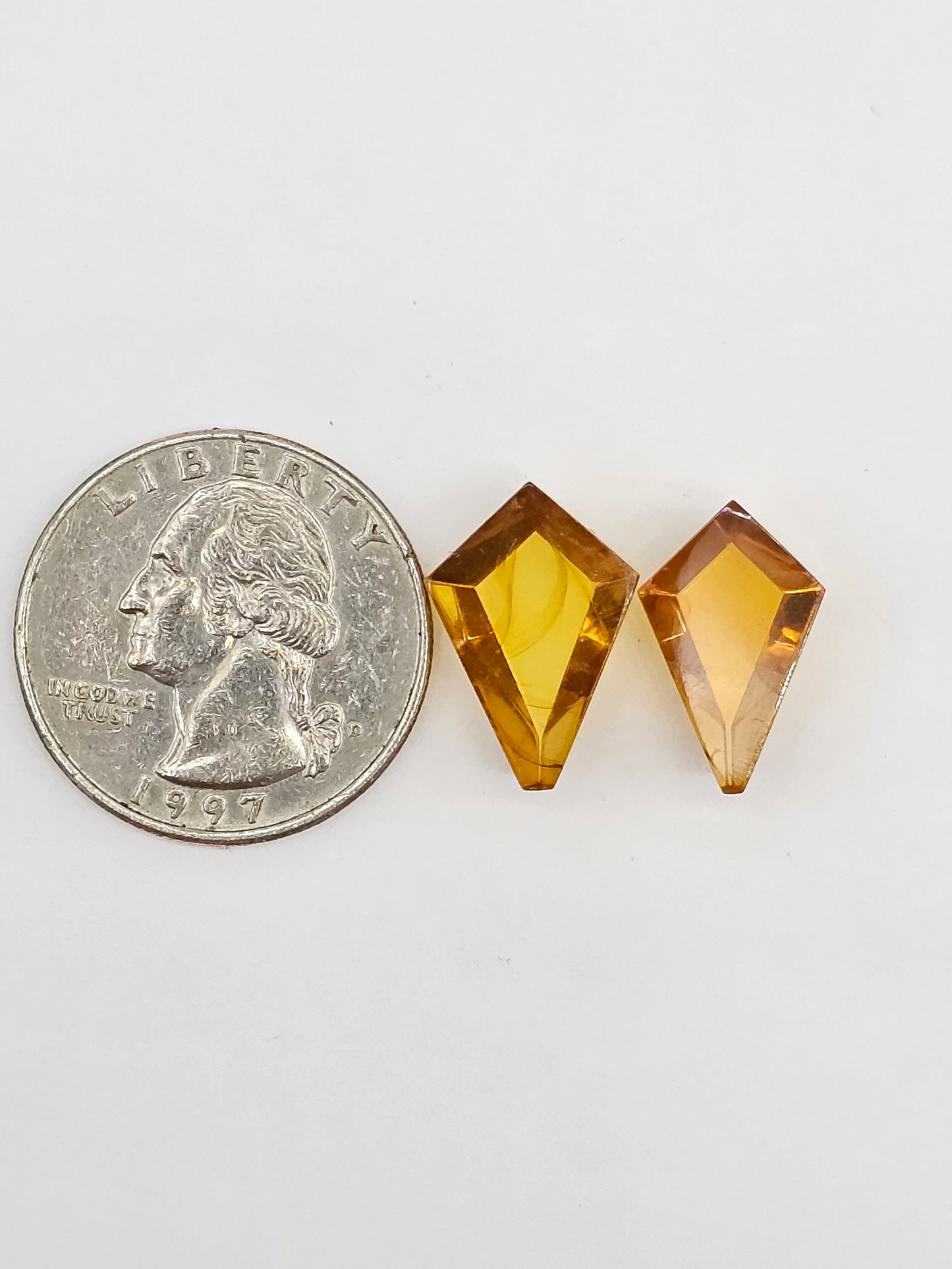 Amber Geometric Cabochon set