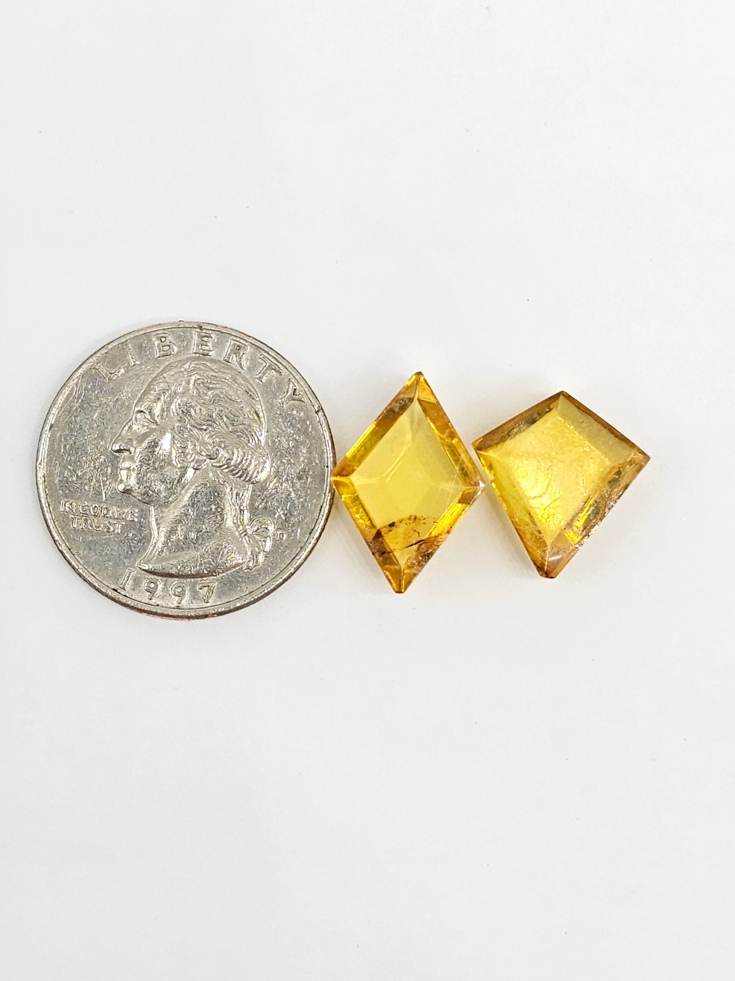 Amber Geometric Cabochon set