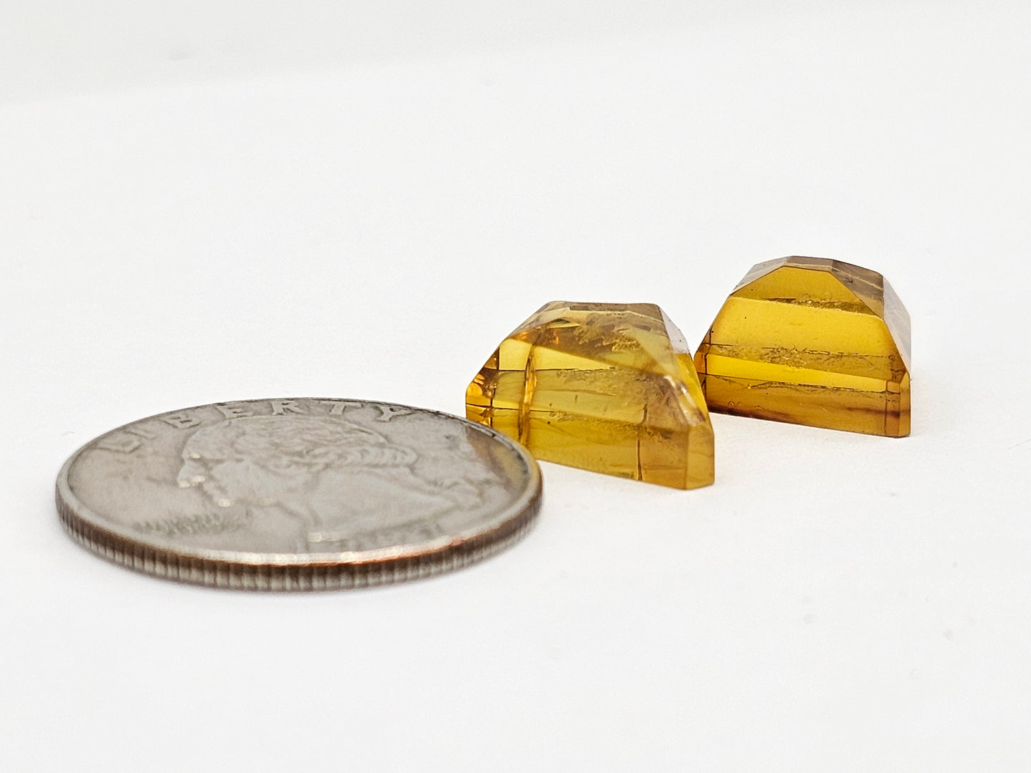 Amber Geometric Cabochon set