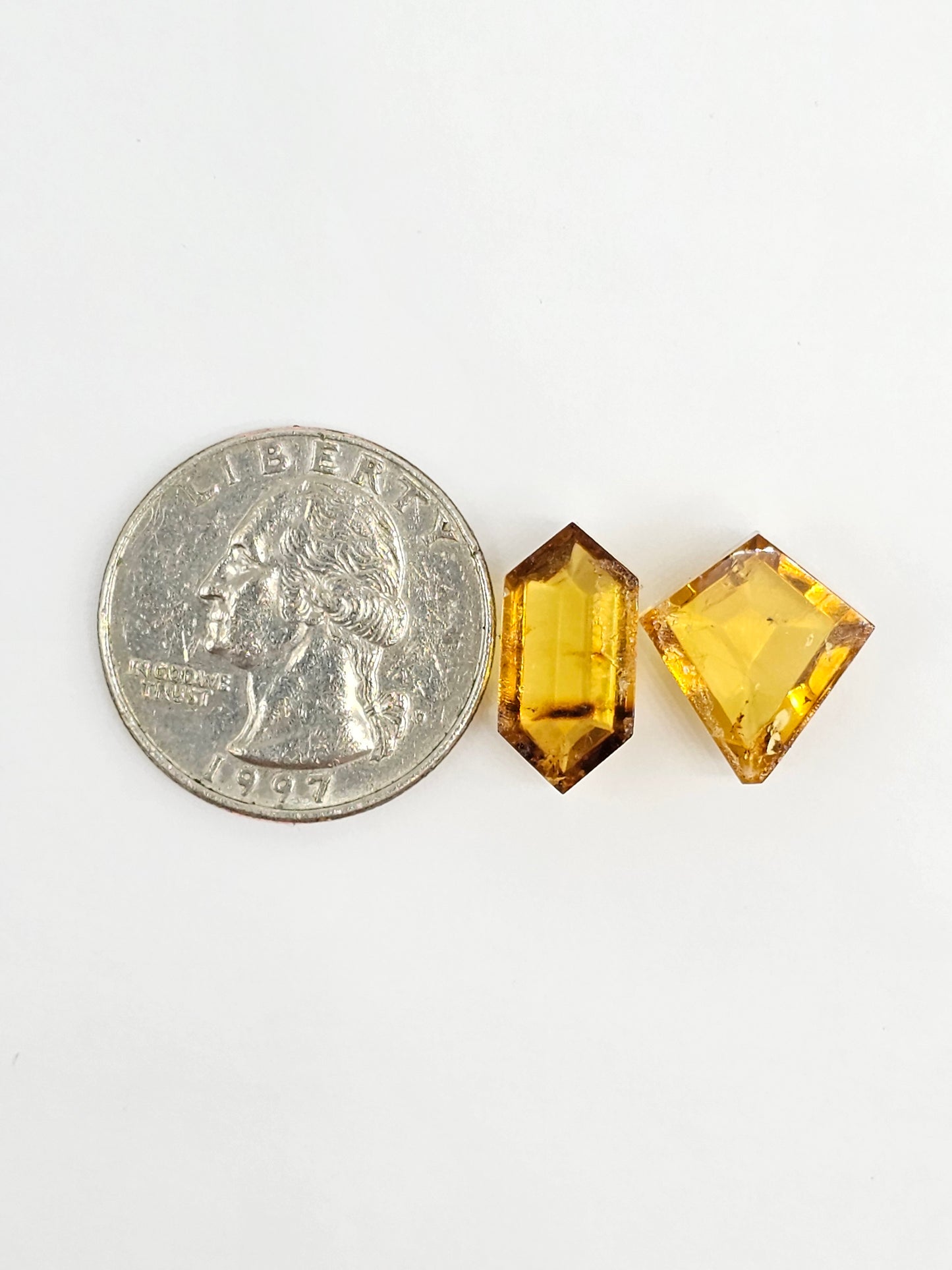 Amber Geometric Cabochon set