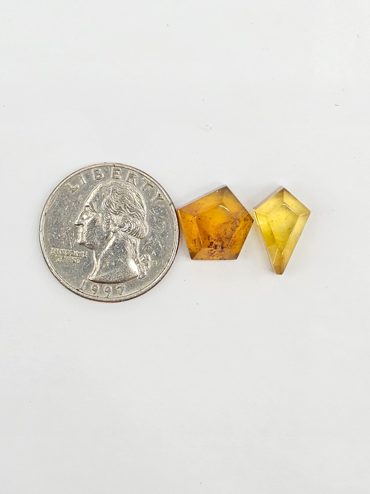Amber Geometric Cabochon set