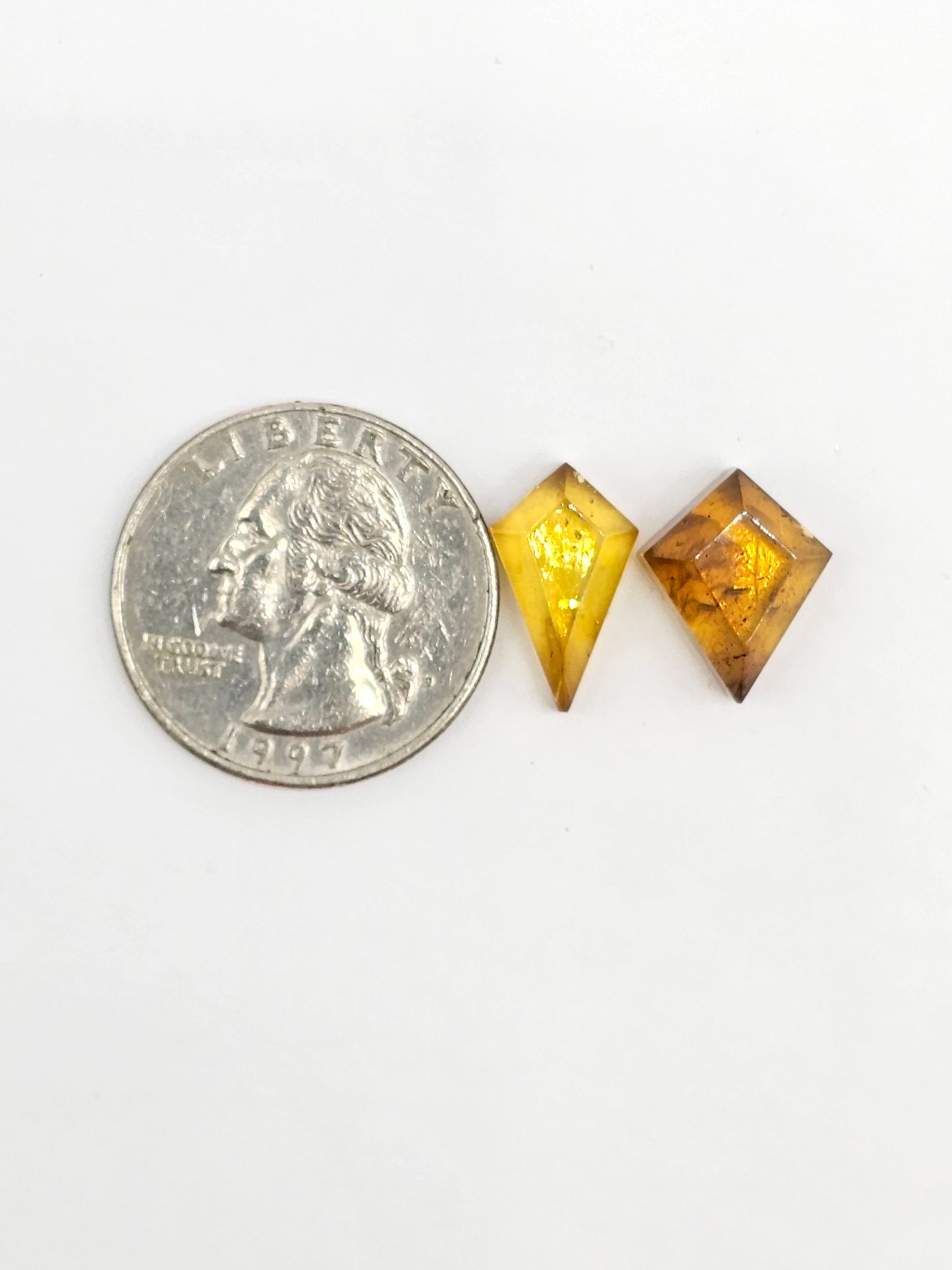 Amber Geometric Cabochon set