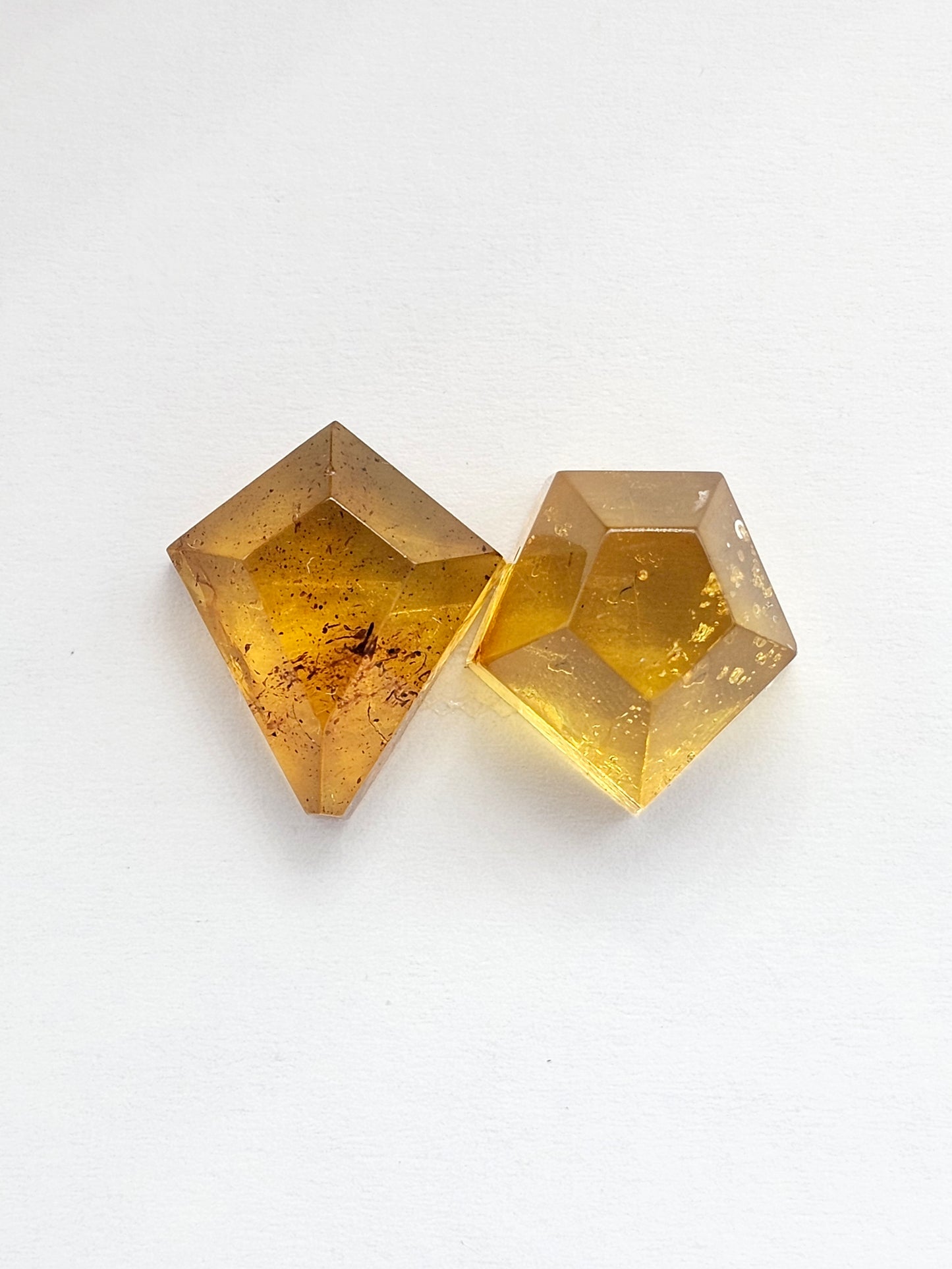 Amber Geometric Cabochon set